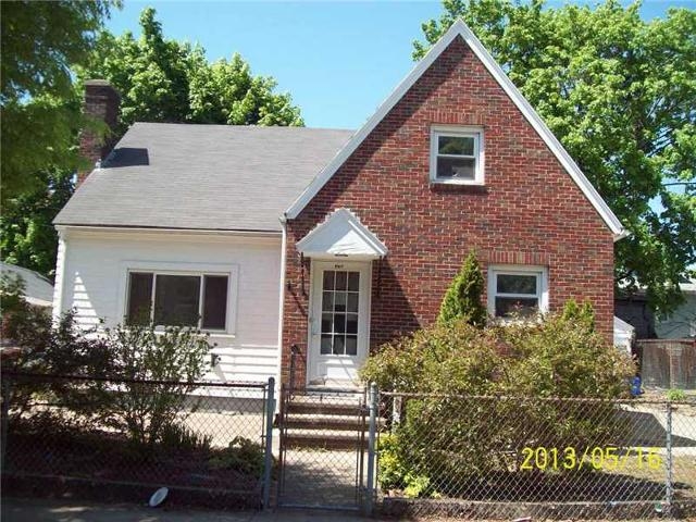 179 Calla St, Providence, RI 02905