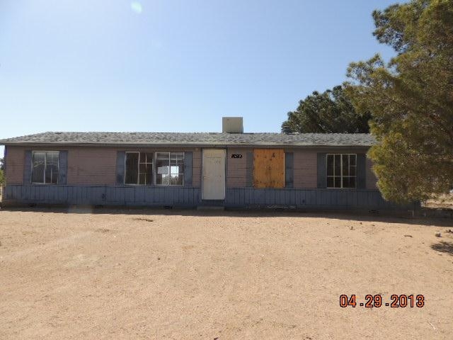 14242 Tumbleweed Rd, Phelan, CA 92371