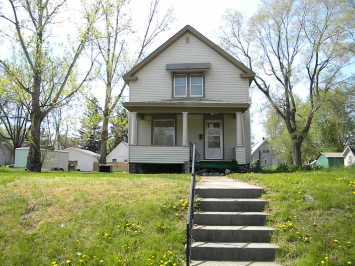 2605 Fort St, Omaha, NE 68111