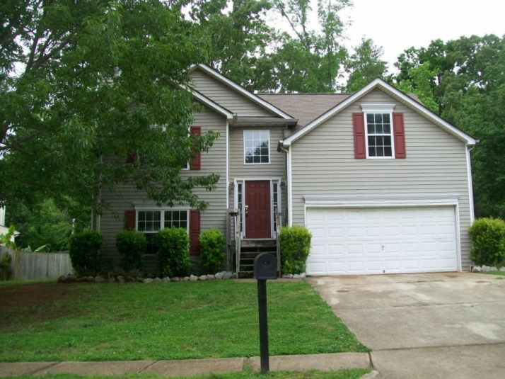 8143 N Sterling Lks, Covington, GA 30014