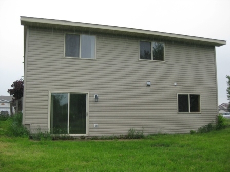 721 Joes Lake Rd SE, Cambridge, MN 55008