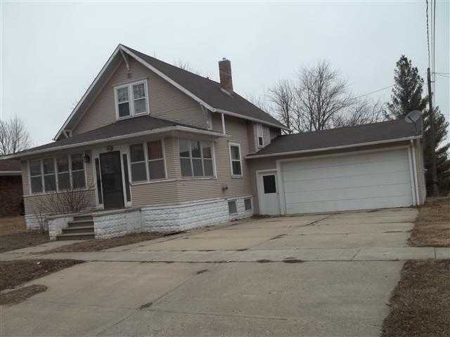 106 W 7th St, Madison, NE 68748