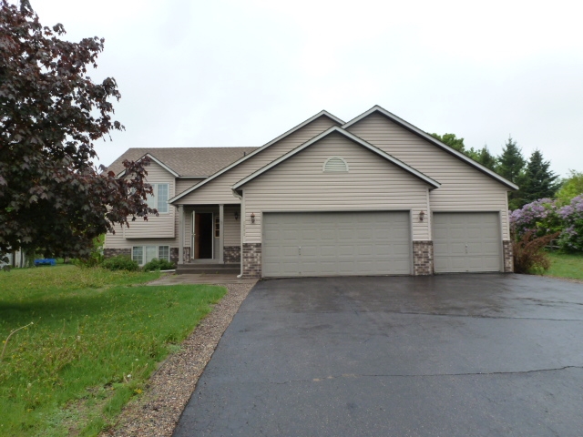 8288 Dawson Way, Inver Grove Heights, MN 55076