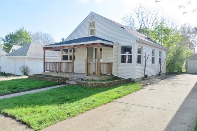 1713 Alpha St, Lansing, MI 48910