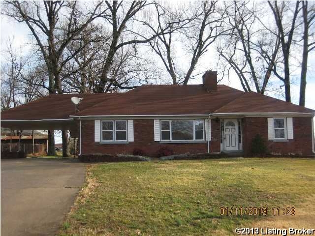 148 Edgewood Rd, Radcliff, KY 40160