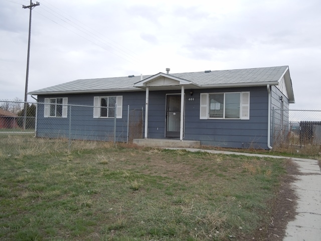 401 9th Street Squa, Hardin, MT 59034