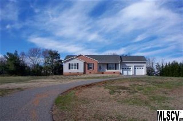 4344 Claralee Ln, Hickory, NC 28602