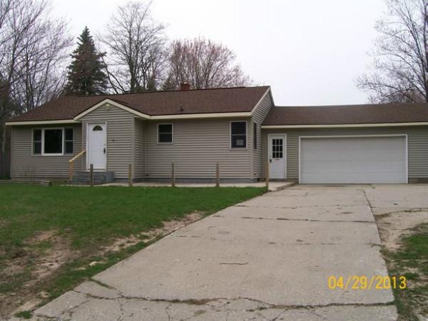 2316 W Giles Rd, Muskegon, MI 49445