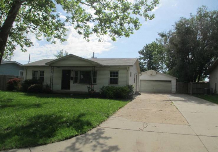 3323 S Saint Paul Ave, Wichita, KS 67217