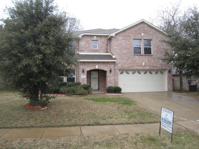 705 Brenda Ln, Euless, TX 76039