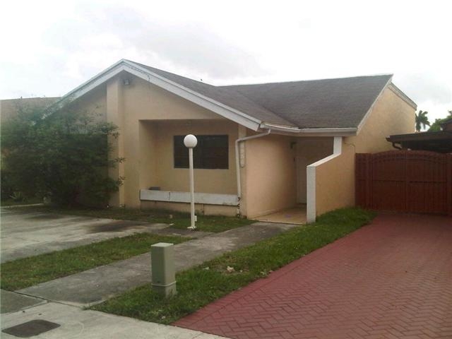 8936 SW 6 ST, Miami, FL 33174