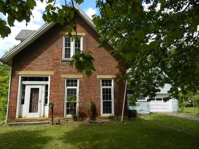 69 Pearl St, Newark, OH 43055