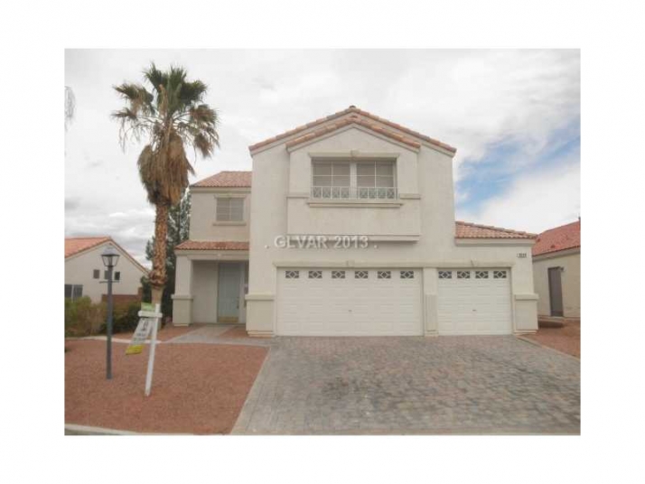 8048 Villa Fiesta St, Las Vegas, NV 89131