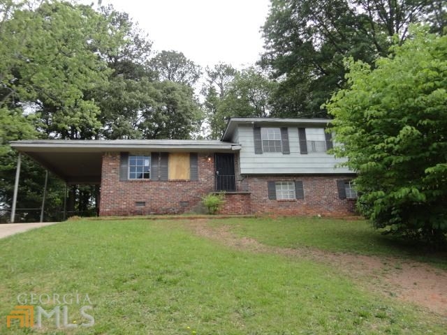 938 King James Dr, Morrow, GA 30260