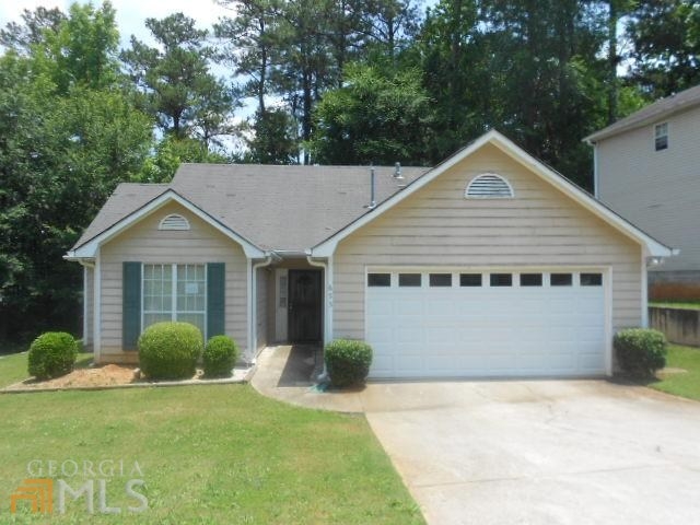 693 Kilkenny Cir, Lithonia, GA 30058