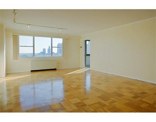 8 Whittier Place #21D, Boston, MA 02114