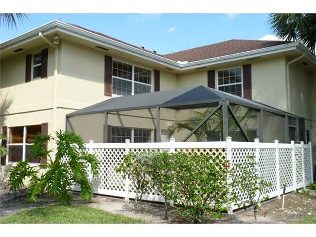 27 Clinton Ct Apt D, West Palm Beach, FL 33411