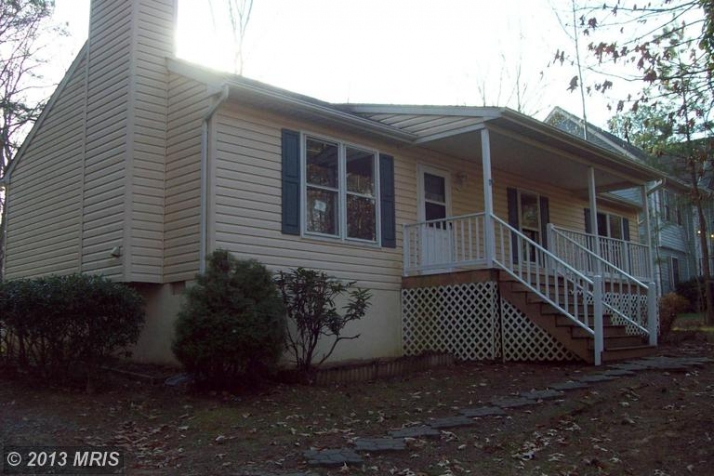 994 Swan Ln, Ruther Glen, VA 22546