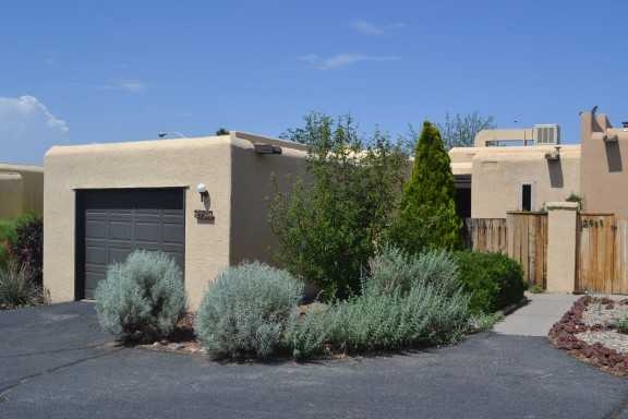 2941 Plaza Blanca, Santa Fe, NM 87507