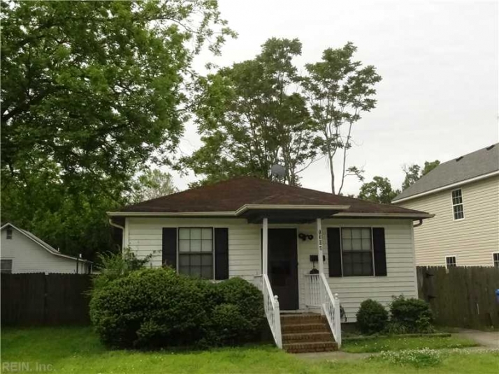 1304 Lucas Ave, Chesapeake, VA 23324