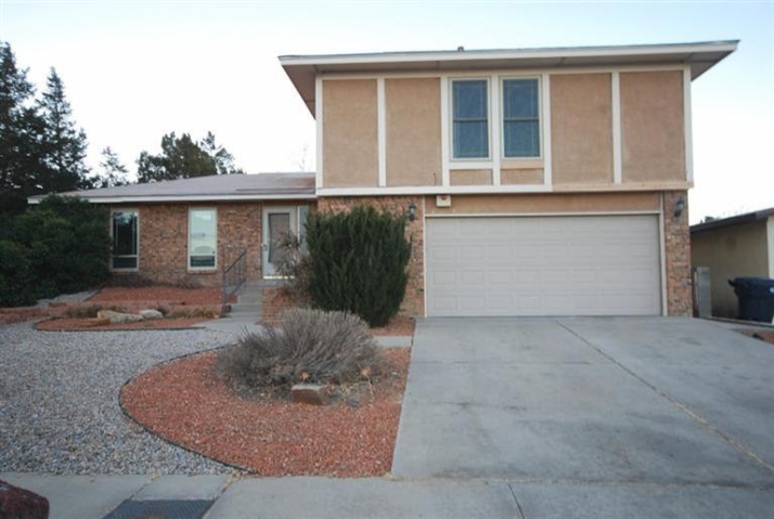 7408 Vickrey Dr Ne, Albuquerque, NM 87109