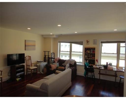 120 West 7th Street #404, Boston, MA 02127