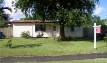 6533 EATON ST Hollywood, FL 33024