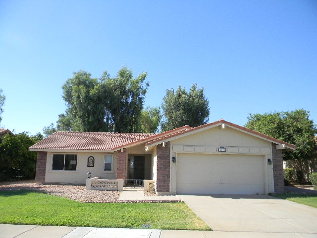 1132 Leisure World, Mesa, AZ 85206