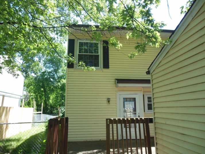 2013 King St, Des Moines, IA 50320