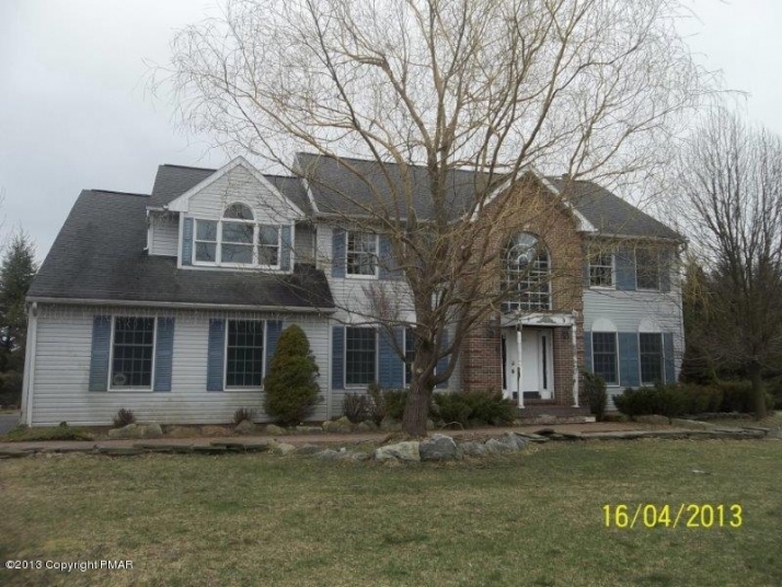 61 Brittany Dr, Albrightsville, PA 18210