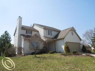 5736 Shannon Ln, Clarkston, MI 48348