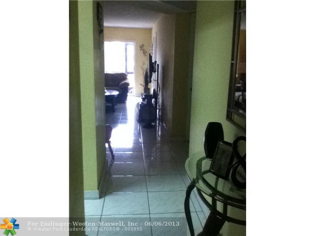 7901 COLONY CR SOUTH # 106, Fort Lauderdale, FL 33321