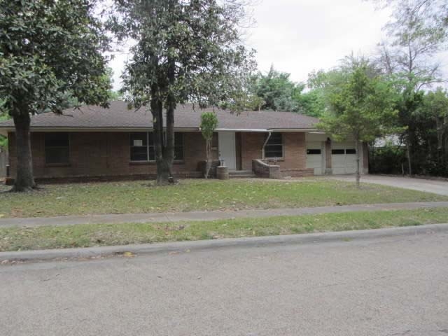 506 W Vista Dr, Garland, TX 75041