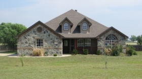 118 Williamsburg Ln, Springtown, TX 76082