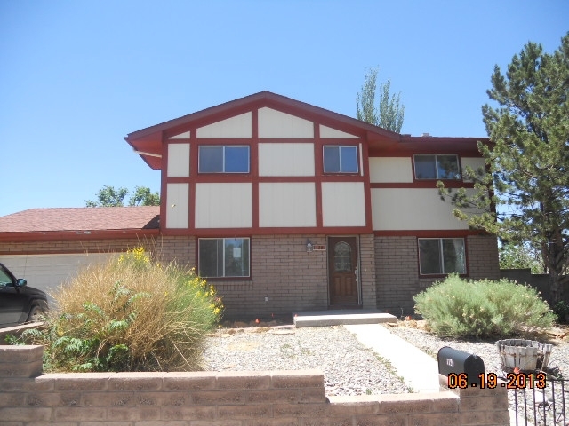 1120 Caesar Dr, Gallup, NM 87301