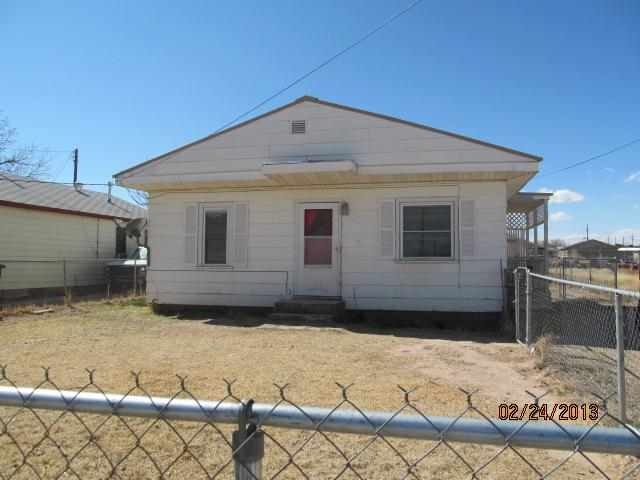 117 S 6th St, Carlsbad, NM 88220