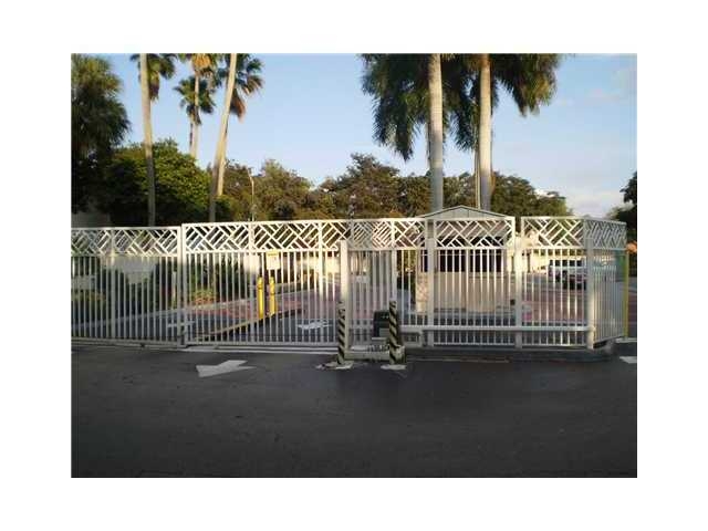 17325 NW 67 CT # B-16, Hialeah, FL 33015