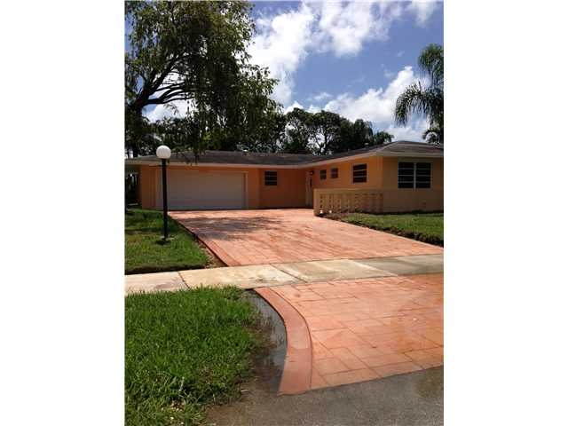 16221 SW 100 CT, Miami, FL 33157