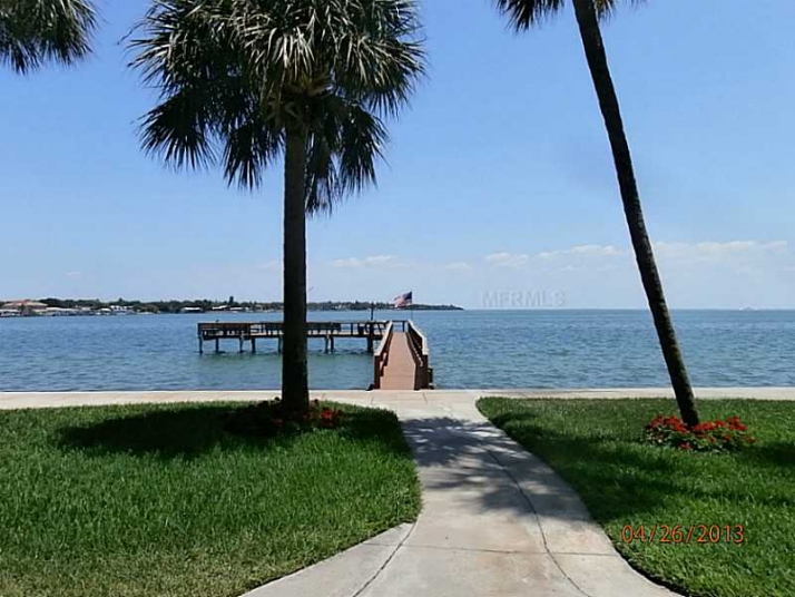 7200 Sunshine Skyway Ln S Apt 10b, Saint Petersburg, FL 33711