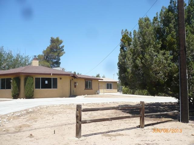 7070 Jenkins Ave, Hesperia, CA 92345