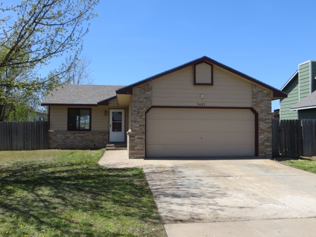 5425 S Market St, Wichita, KS 67216