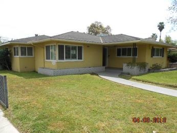 1592 N Thorne Ave, Fresno, CA 93728