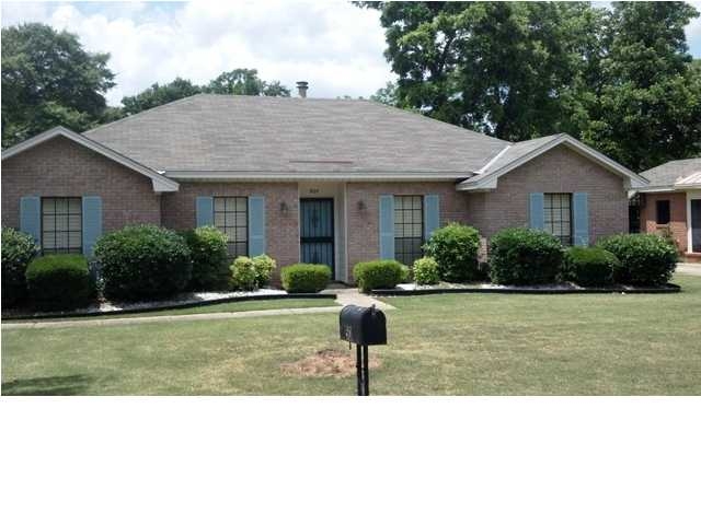 501 Deerfield Dr, Montgomery, AL 36109