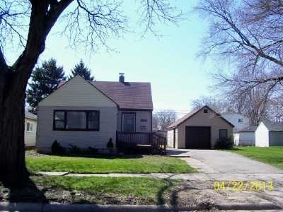 1122 E Elza Ave, Hazel Park, MI 48030