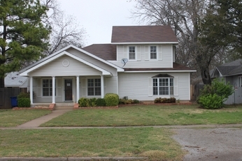 913 W Hickory Ave, Duncan, OK 73533