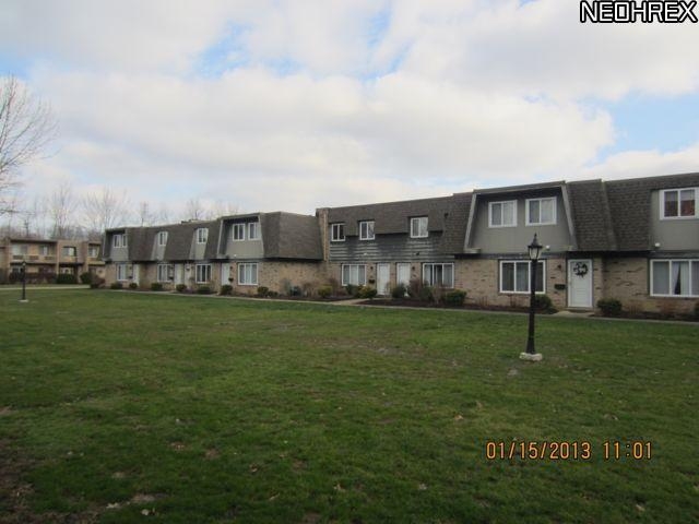 6400 Center St Apt 88, Mentor, OH 44060