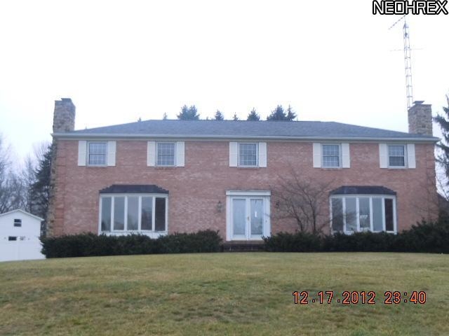 1251 Grenada Dr Ne, Canton, OH 44714