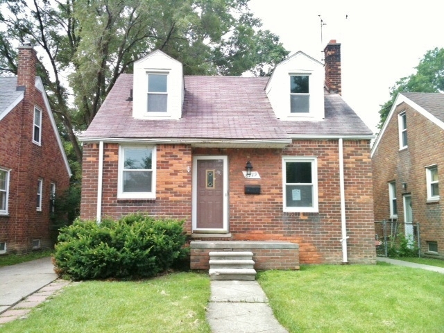 8719 Canyon St., Grosse Pointe, MI 48236