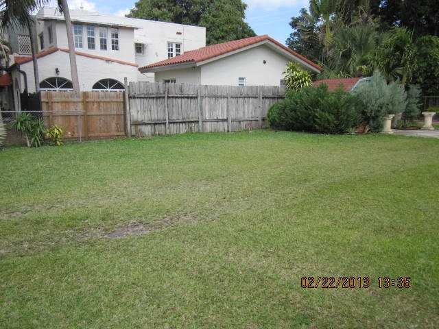 8227 NE 8TH PLACE, Miami, FL 33138