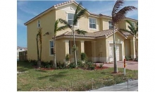 957 NE 42 AV Homestead, FL 33033